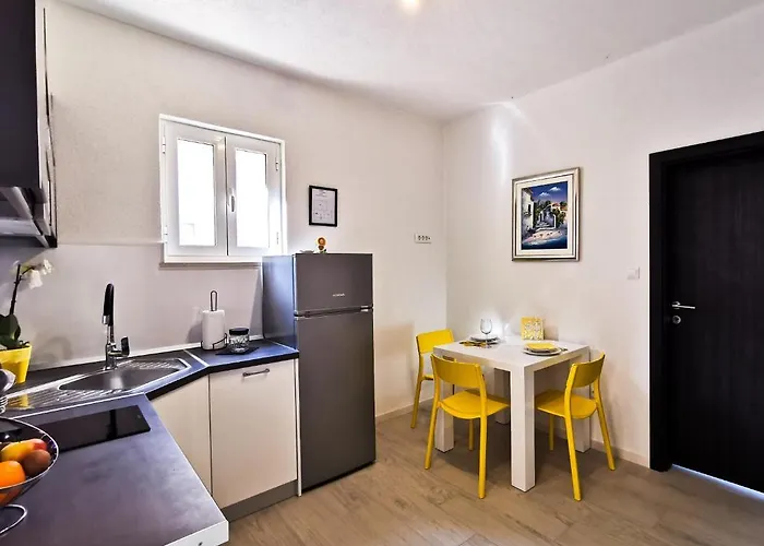 Yellow Wish Appartamento Sobra